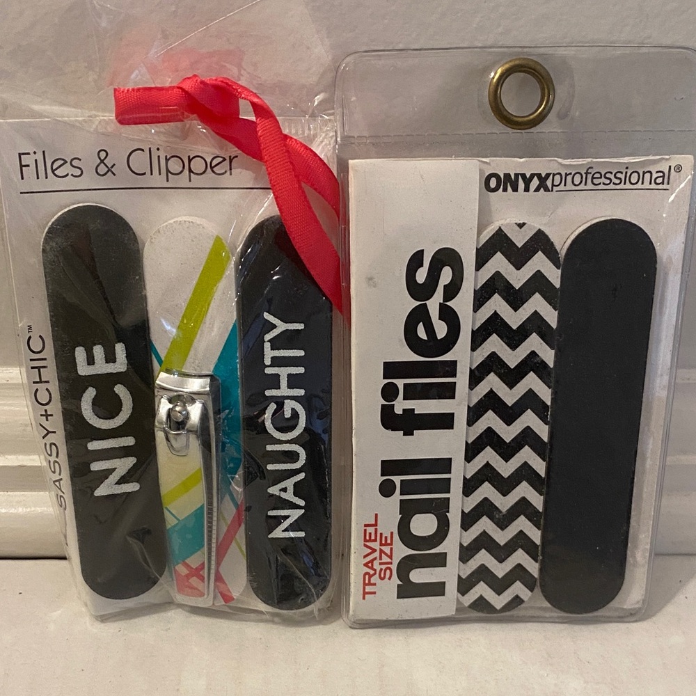 Set of 2 Files and Clipper  unisex News With Tags